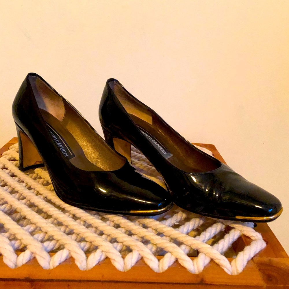 Vintage Roberto Capucci Leather Black/Gold Heels Size 7 Made in Italy